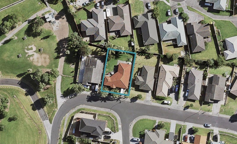 62 Pitt Avenue, Clendon Park, Auckland - Carousel 1