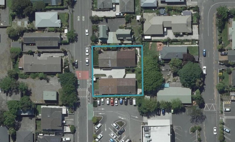 2/18 Trafalgar Street, St Albans, Christchurch - Carousel 1