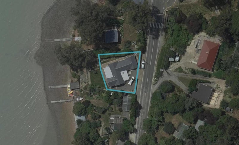 403 Marine Drive, Charteris Bay, Governors Bay - Carousel 1