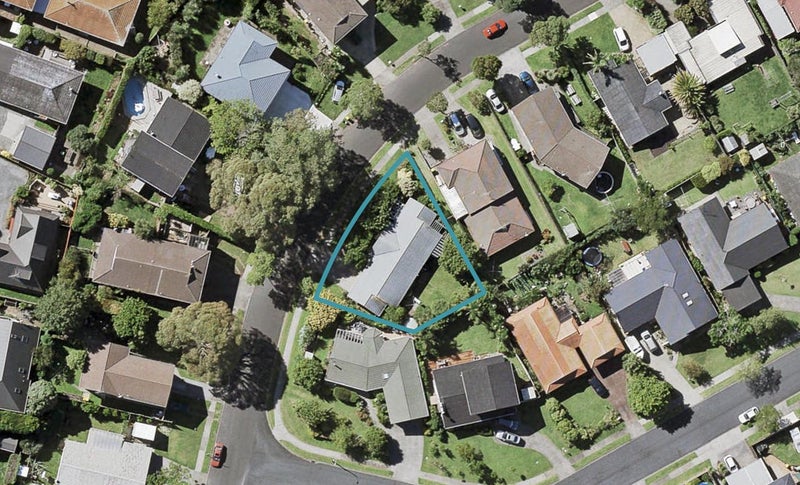 7 Galvan Avenue, Sunnyhills, Auckland - Carousel 1