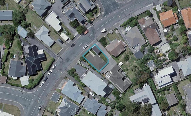 18 The Quadrant, Miramar, Wellington - Carousel 1