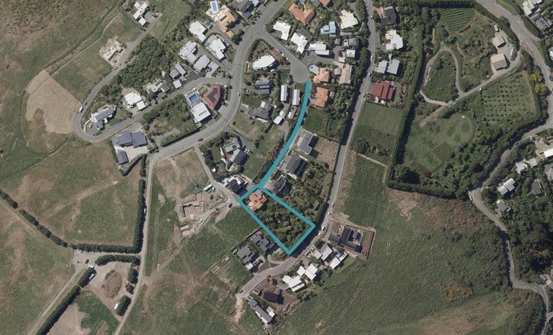 19 Sunrise Lane, Scarborough, Christchurch - Carousel 1