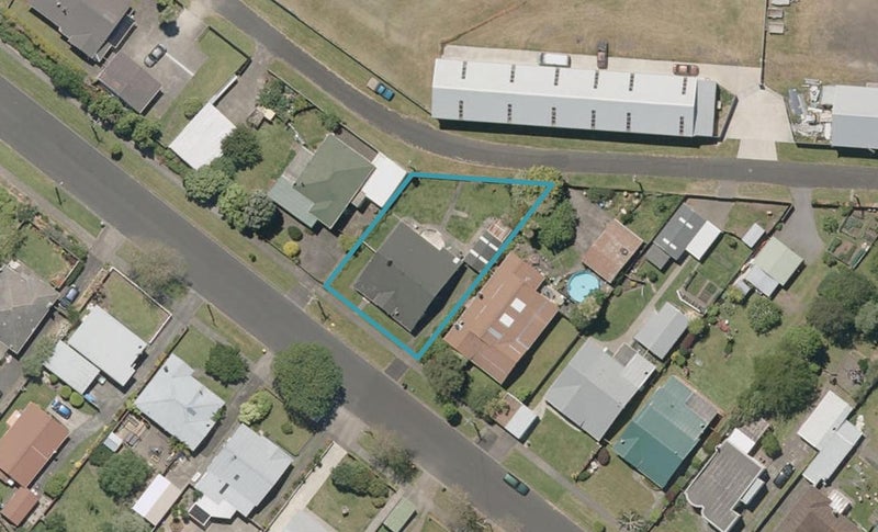 7 Hakeke Street, Whanganui East, Whanganui - Carousel 1