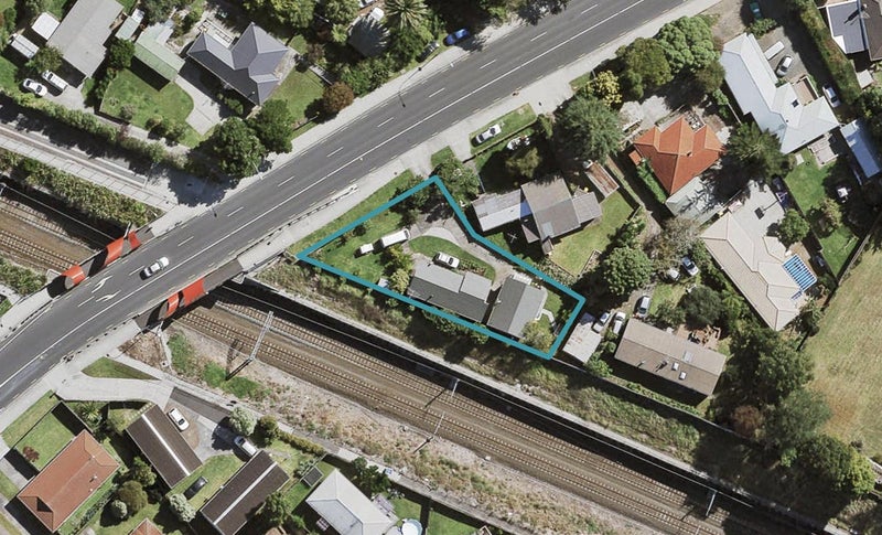 10 Sturges Road, Henderson, Auckland - Carousel 1