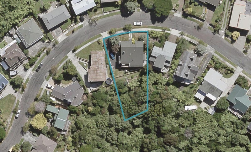 28 Stanhope Grove, Korokoro, Lower Hutt - Carousel 1