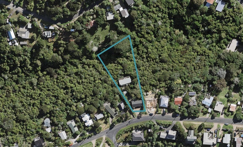 25A Pacific Parade, Surfdale, Waiheke Island - Carousel 1