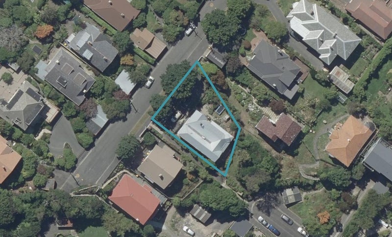 11 Maheno Street, Maori Hill, Dunedin - Carousel 1