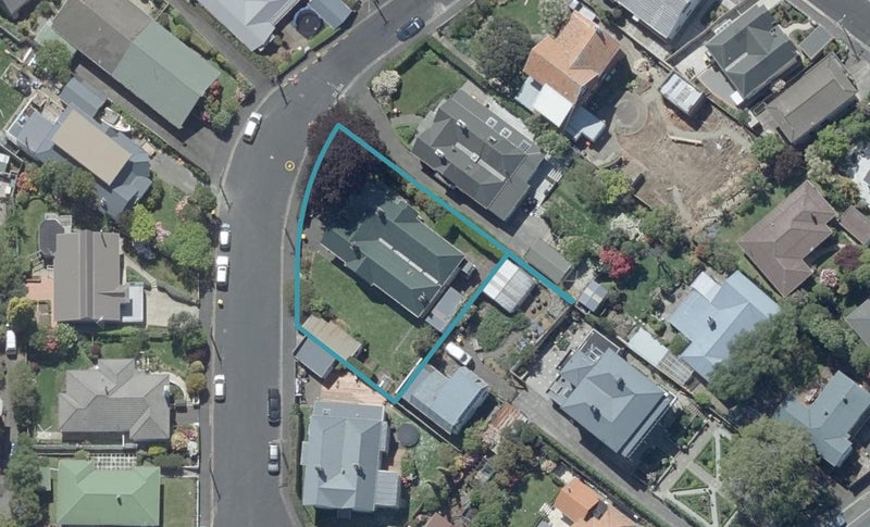 27 Belgrave Crescent, Roslyn, Dunedin - Carousel 1