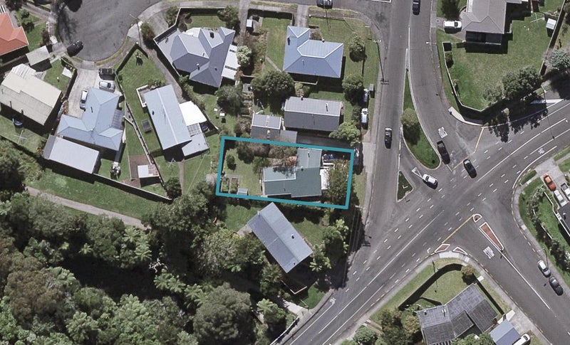122 Awanui Street, Merrilands, New Plymouth - Carousel 1