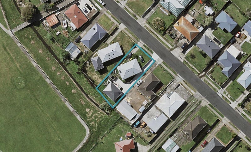 38 Fisher Crescent, Otara, Auckland - Carousel 1