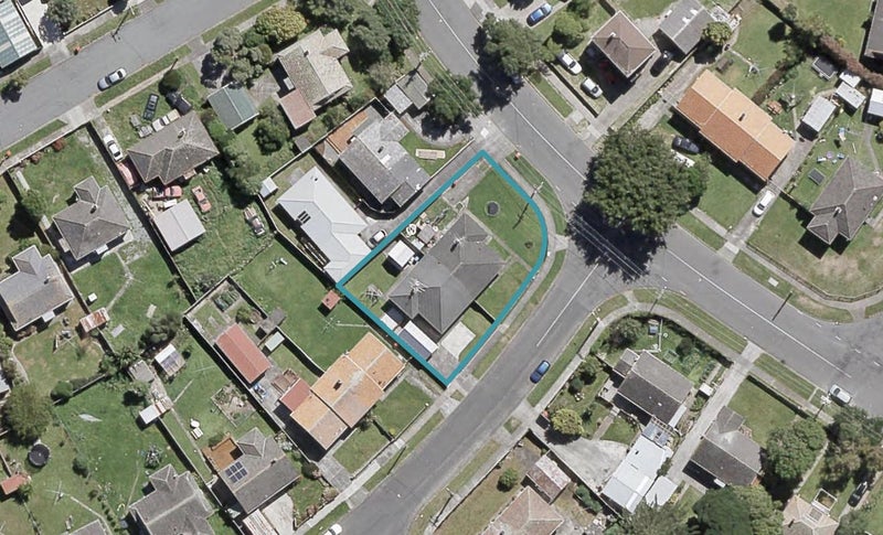 1/41 Hunter Street, Taita, Lower Hutt - Carousel 1