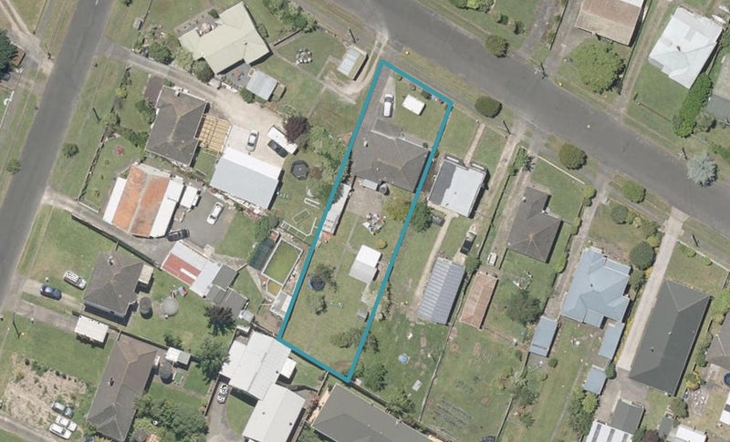 24 Salisbury Avenue, Whanganui East, Whanganui - Carousel 1