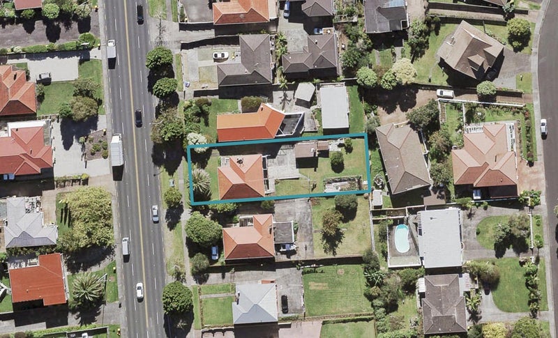4321 Great North Road, Glendene, Auckland - Carousel 1