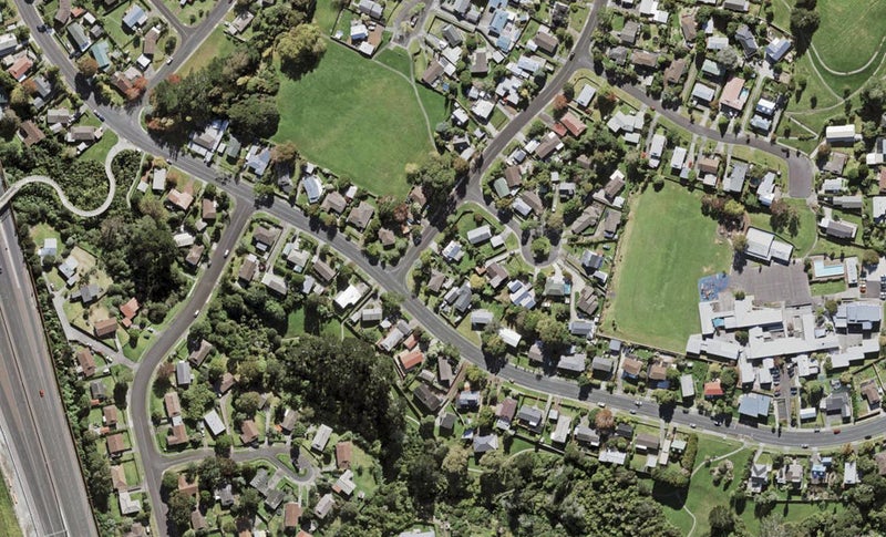 58B Fitzherbert Avenue, West Harbour, Auckland - Carousel 1