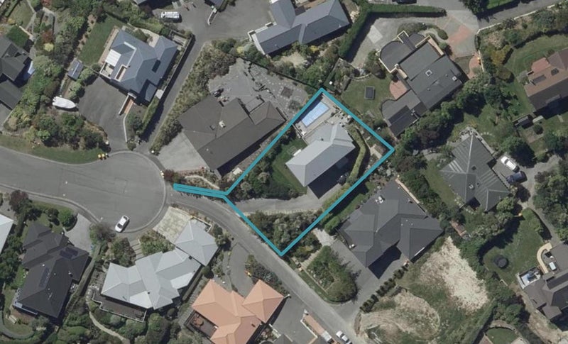 39 Highcrest Heights, Westmorland, Christchurch - Carousel 1