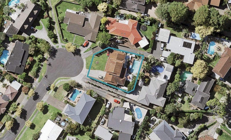 9 Hill Rise, Sunnyhills, Auckland - Carousel 1