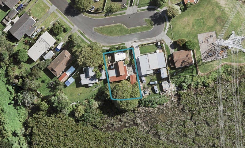 25 Rountree Place, Conifer Grove, Takanini - Carousel 1