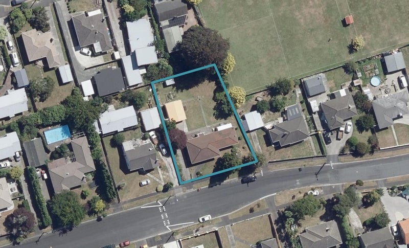53 Alfred Street, Fairfield, Hamilton - Carousel 1