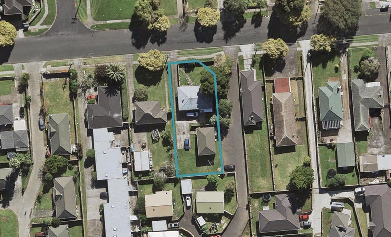 16 Gifford Road, Papatoetoe, Auckland - Carousel 1