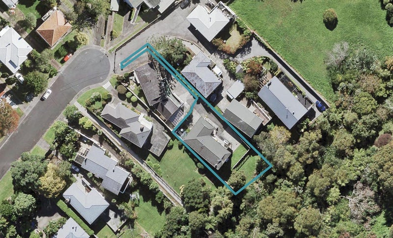 57A Fairmount Road, Titirangi, Auckland - Carousel 1
