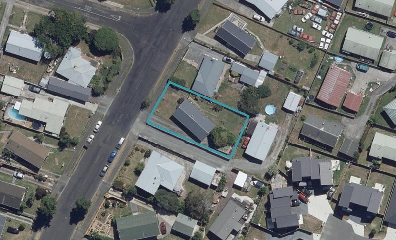 19 Lethborg Street, Dinsdale, Hamilton - Carousel 1