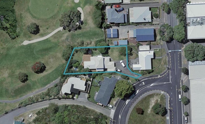 2 Raukawa Street, Strathmore Park, Wellington - Carousel 1