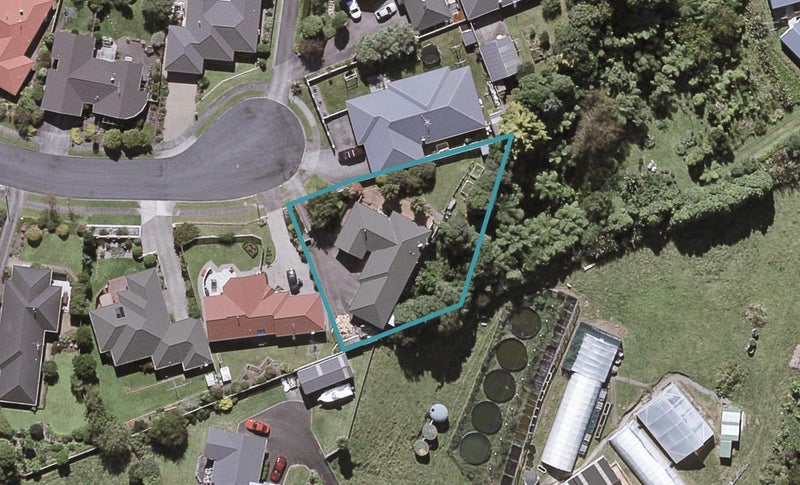 28 Ashmore Drive, Frankleigh Park, New Plymouth - Carousel 1
