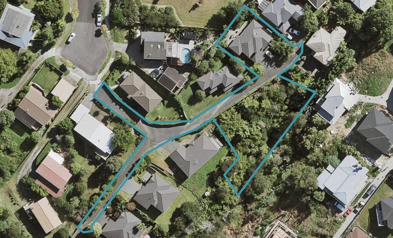 18 McKinley Road, Sunnyvale, Auckland - Carousel 1