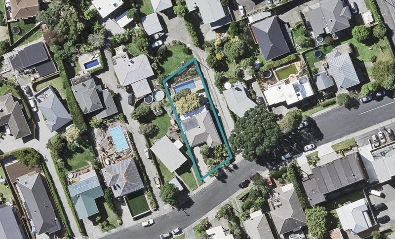 51 Regent Street, Devonport, Auckland - Carousel 1