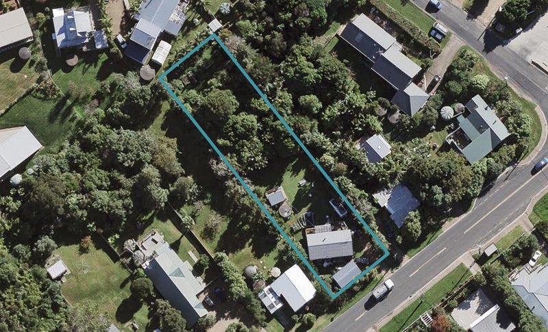 32 Onetangi Road, Onetangi, Waiheke Island - Carousel 1