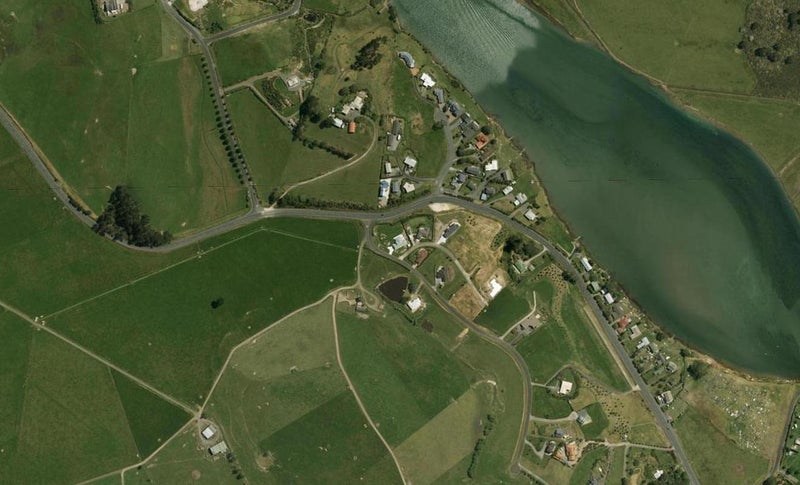 1 Seascape Crescent, Waipu, Waipu - Carousel 1