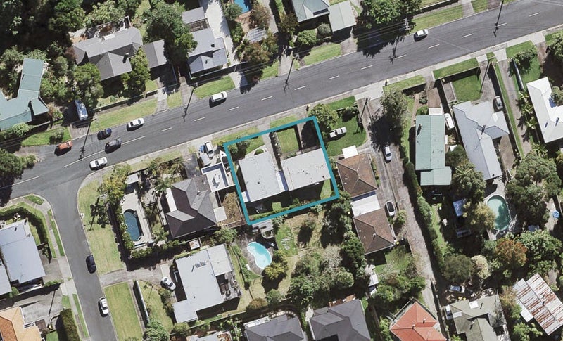 2/5A Moore Street, Hillcrest, Auckland - Carousel 1
