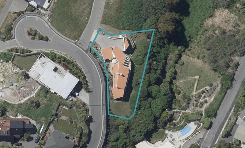 16 Rapanui Lane, Redcliffs, Christchurch - Carousel 1
