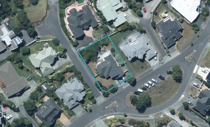 29 Lanyon Place, Whitby, Porirua - Carousel 1