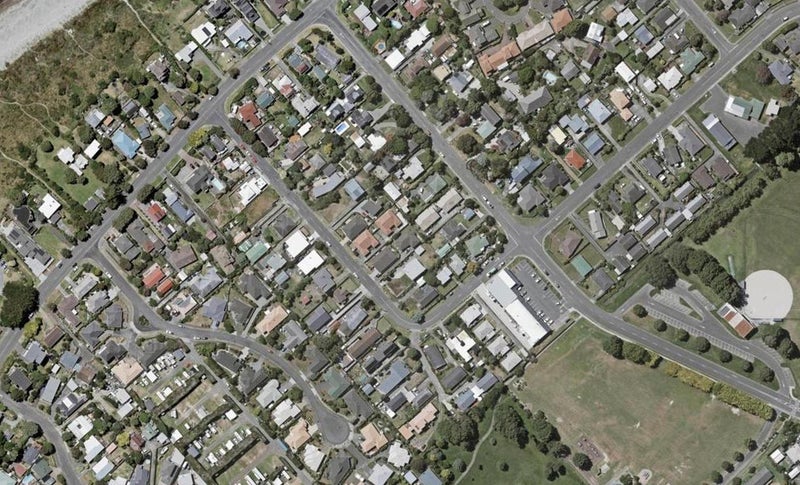 17A Mahana Road, Paraparaumu Beach, Paraparaumu - Carousel 1
