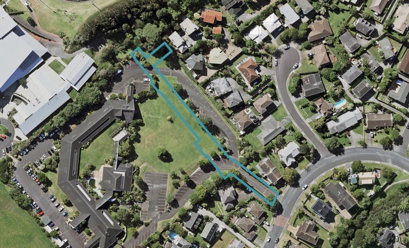 25 Milenio Crescent, Windsor Park, Auckland - Carousel 1