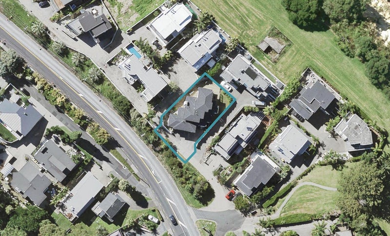 125 Beach Road, Castor Bay, Auckland - Carousel 1