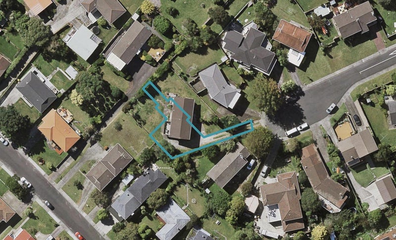 9C Mowbray Place, Sunnynook, Auckland - Carousel 1