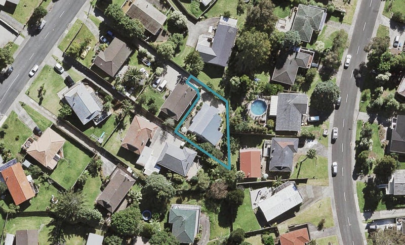 15A Spinella Drive, Bayview, Auckland - Carousel 1