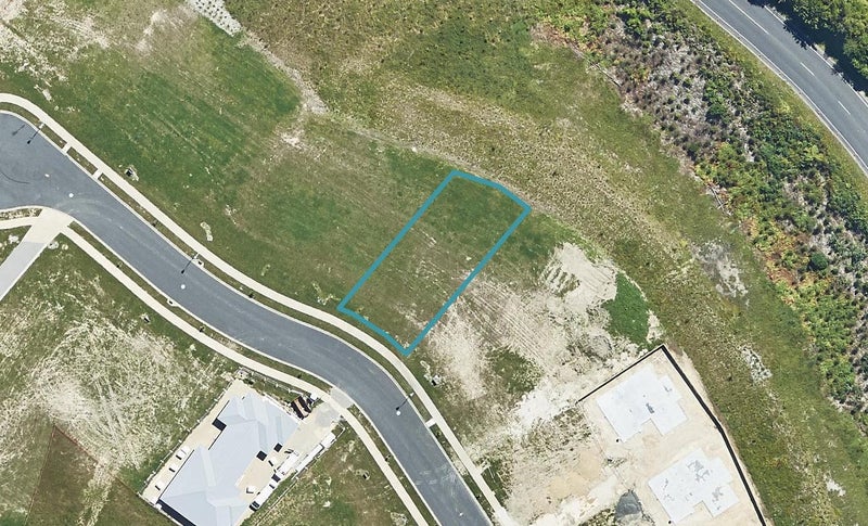 77B Pakanga Grove, Pyes Pa, Tauranga - Carousel 1