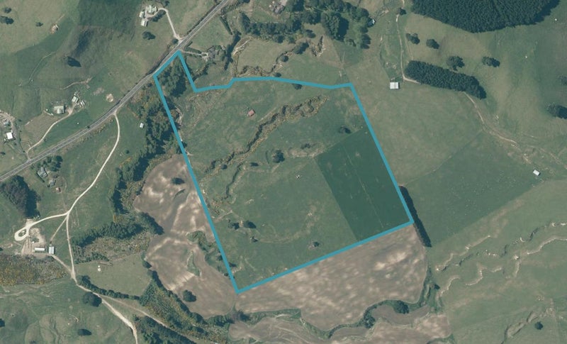 395 Whangamata Road, Kinloch, Taupō - Carousel 1