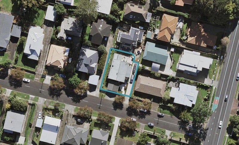 1C Torrance Street, Epsom, Auckland - Carousel 1