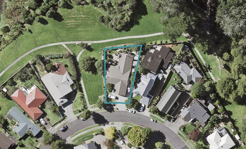 26 Lochend Place, Highland Park, Auckland - Carousel 1