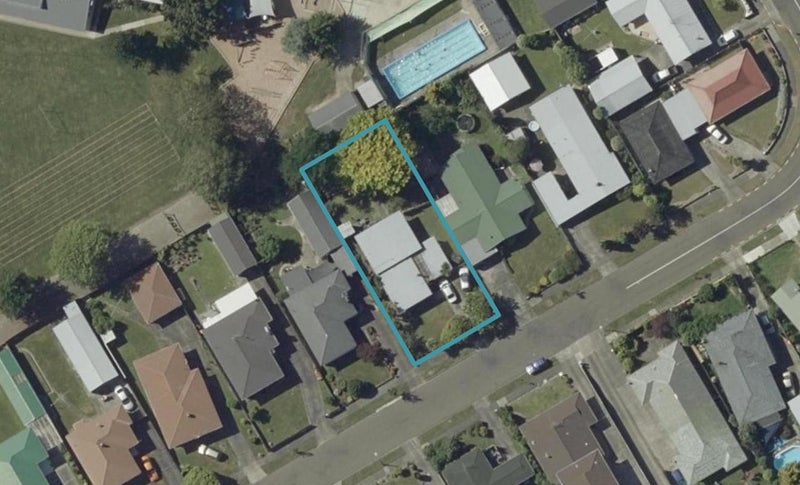 29 Somerset Crescent, Highbury, Palmerston North - Carousel 1