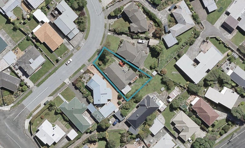 47 Holyoake Crescent, Avalon, Lower Hutt - Carousel 1