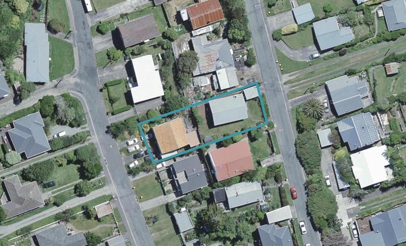 14 Cornford Street, Karori, Wellington - Carousel 1