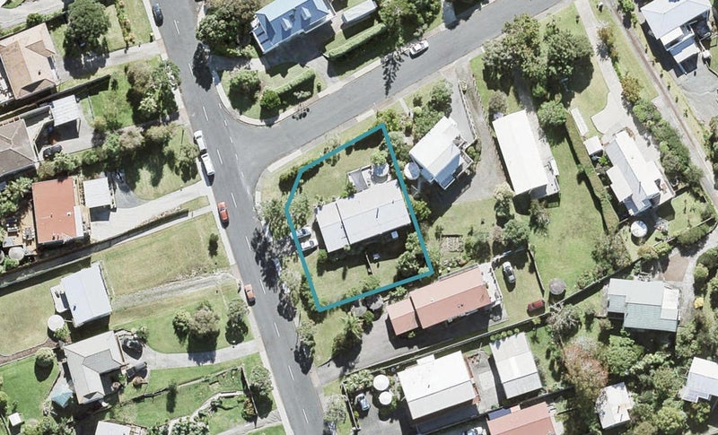 2 Kotanui Avenue, Army Bay, Whangaparaoa - Carousel 1