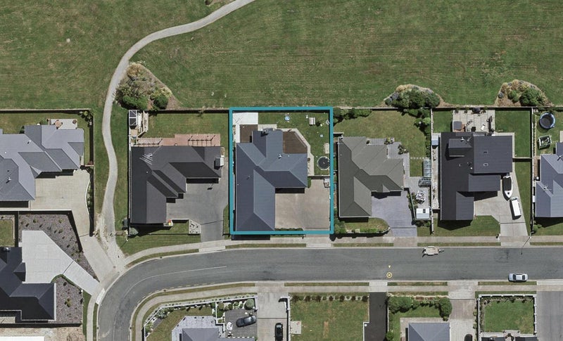 66 Hoffman Court, Waikiwi, Invercargill - Carousel 1