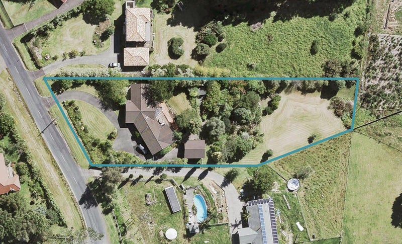 22 Christian Road, Swanson, Auckland - Carousel 1