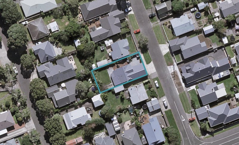 46 Newton Street, Fitzroy, New Plymouth - Carousel 1